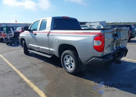 2015 Toyota Tundra Sr 4.6L V8 z USA, uszkodzony, nr VIN 5TFRM5F15FX089797